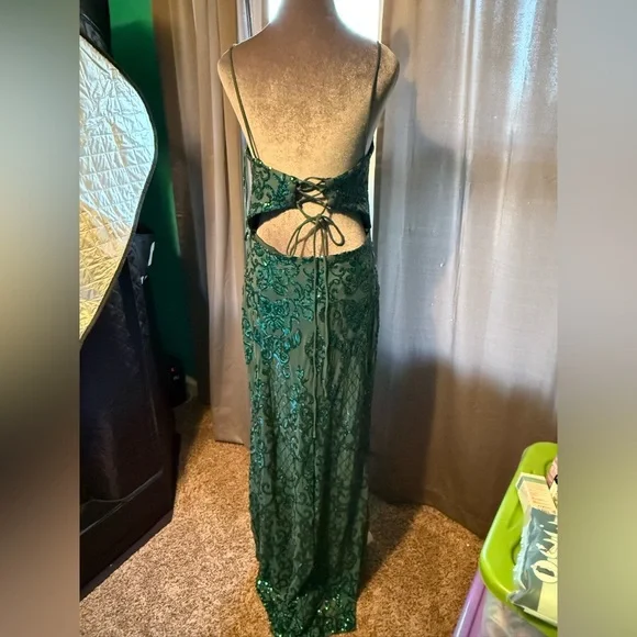 Blondie Nites Emerald Sequin Dress - Picture 5 of 10